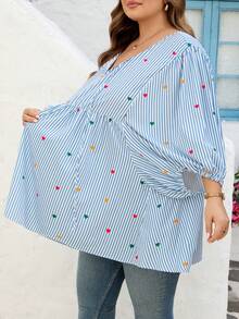 SHEIN CURVE+ Curve 尺码 US22 音乐节、海滨度假、波西米亚情人节女士条纹爱心印花休闲百搭通勤灯笼袖衬衫 - 藍色 - 查看 6