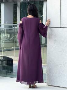 Al Najma 女士雪纺V领露肩喇叭袖水钻装饰连衣裙 - 紫色 - 查看 2