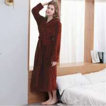 SHEIN Basic living 超柔软珊瑚绒浴袍 - 速干、不掉毛、透气 | 男女皆宜 | 时尚设计 | 秋冬情侣睡衣 - 彩色 - 查看 55