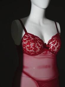Seduluxe Bộ đồ lót gợi cảm cỡ lớn 2 món với chất liệu lưới và ren tương phản, áo ngực có gọng và váy quây, thích hợp cho Ngày Valentine. - Màu Đỏ Sâu - Xem 3