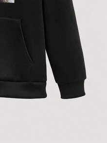 Open Phase 1pc Thermal Lined Graphic Hoodie For Men, Home Alone Themed Funny Print, Long Sleeve Casual Pullover Sweatshirt, Retro Style, Loose Fit Top - Black - View 3