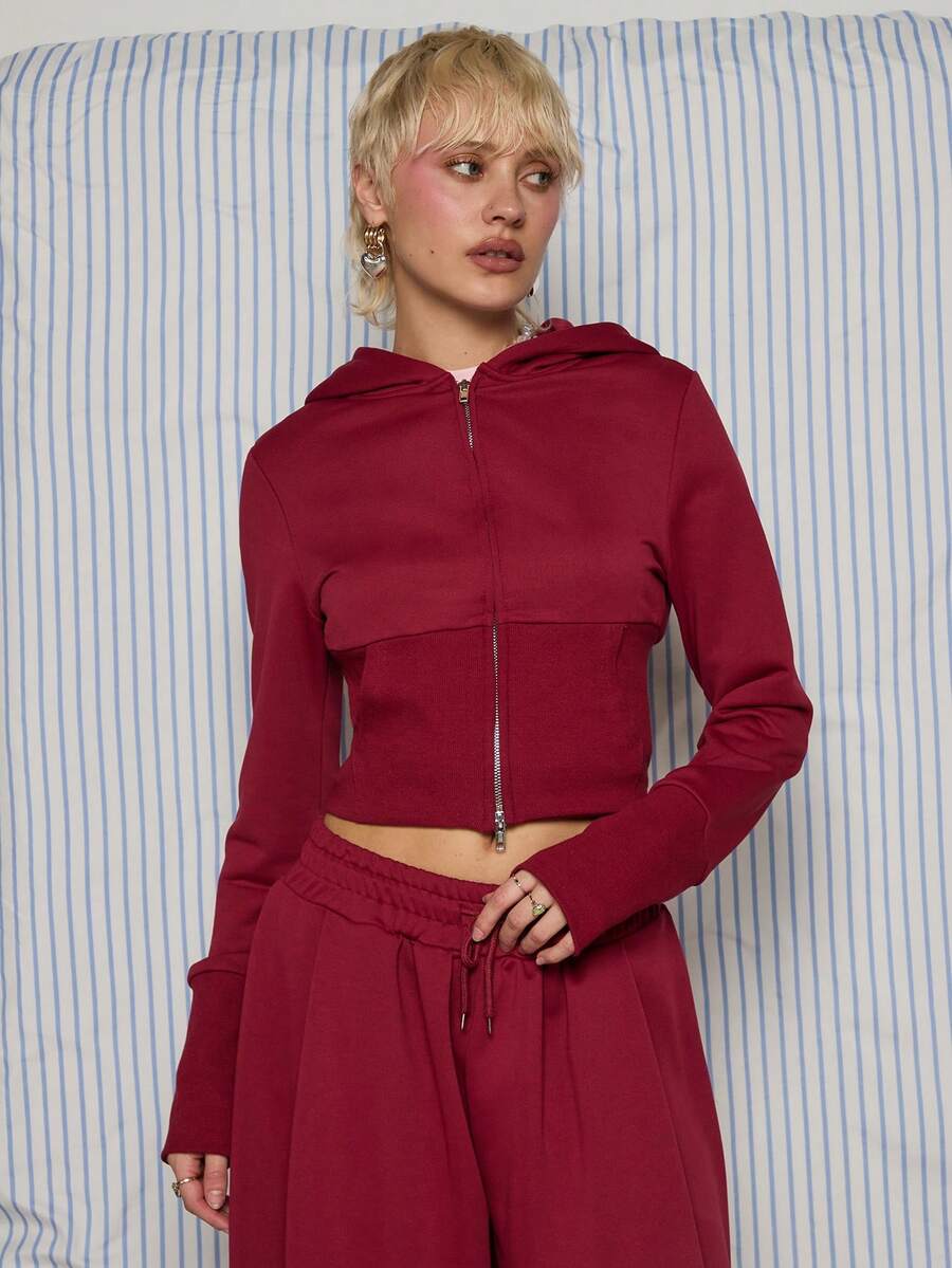 COUREZ 短款修身拉链连帽衫 / Y2K 春季女装 舒适街头风 红色连帽衫 性感时尚休闲装 外出装 生日装 - 紅色 - 查看 1