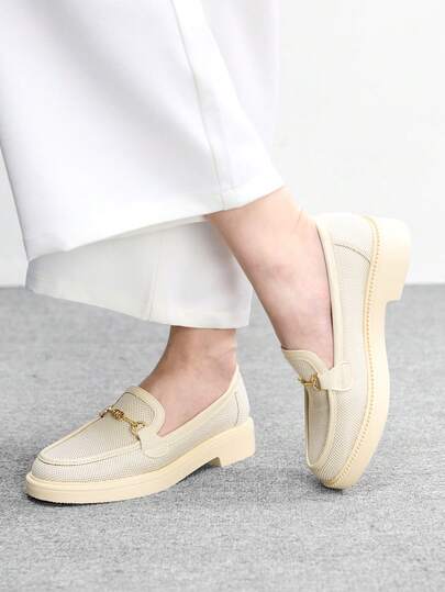 CUCCOO BIZCHIC Enkla damskor med rund tå och kilklack, slip-on, eleganta och avslappnade, bekväma och mångsidiga för arbete, pendling, dejt och formella tillfällen.