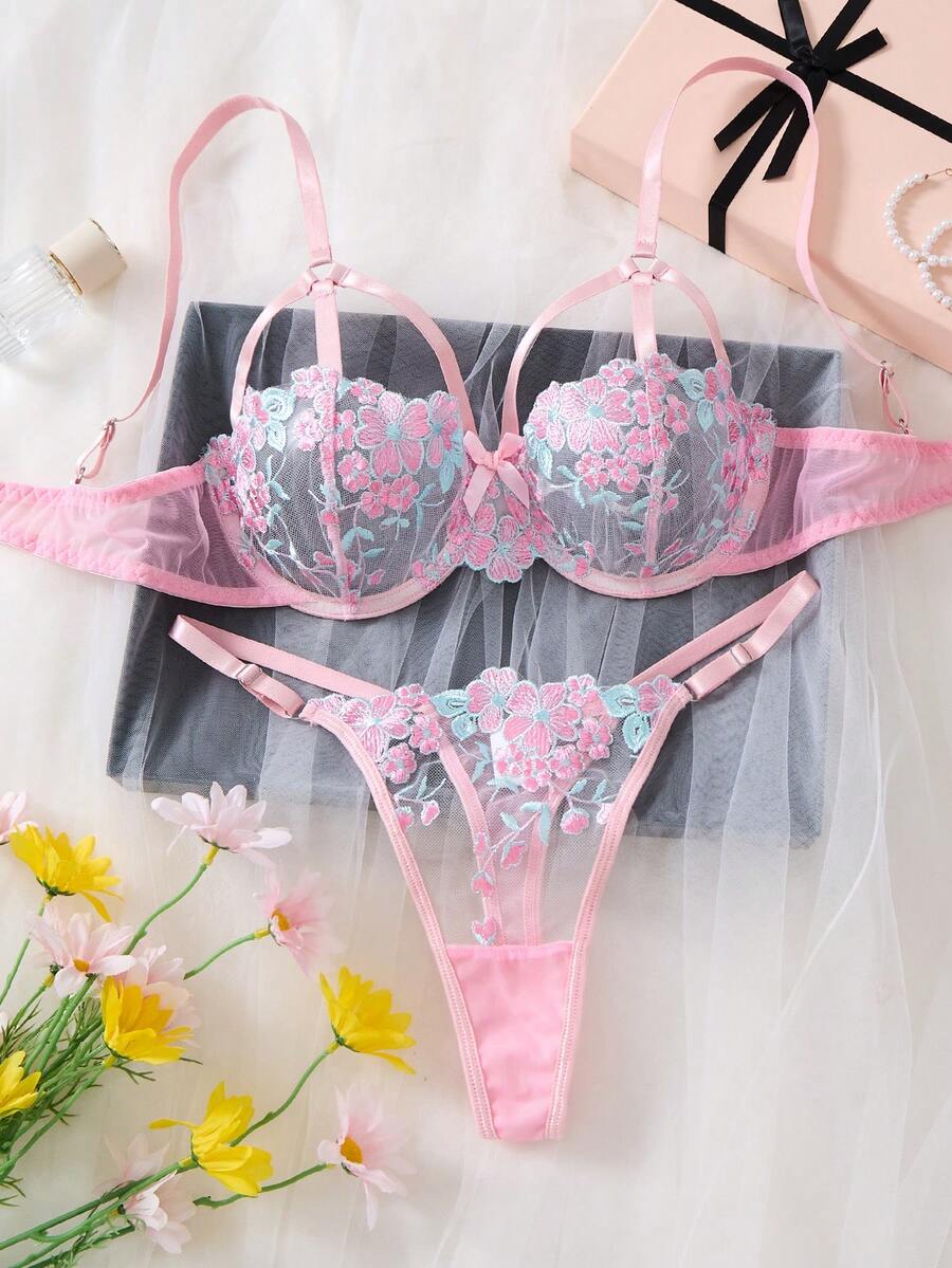 2pcs Women Embroidered Hollow Padded Bra & Panty Set, Sexy Lingerie - Pink - View 1