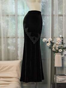 SHEIN 女士朋克风纯色性感紧身蕾丝拼接天鹅绒鱼尾长裙 - 黑色 - 查看 1