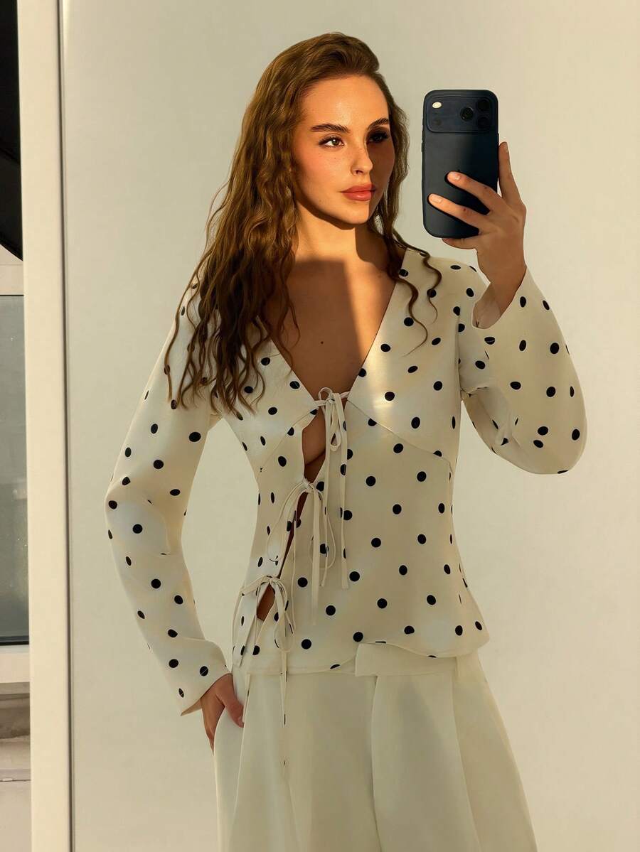 Rafferiza 女士优雅通勤系带波点印花V领衬衫 - 白色 - 查看 1