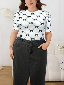 SHEIN Privé Plus Size Women's Bow Print Round Neck Short Puff Sleeve Casual T-Shirt, Going Out Tops - Green - View 6