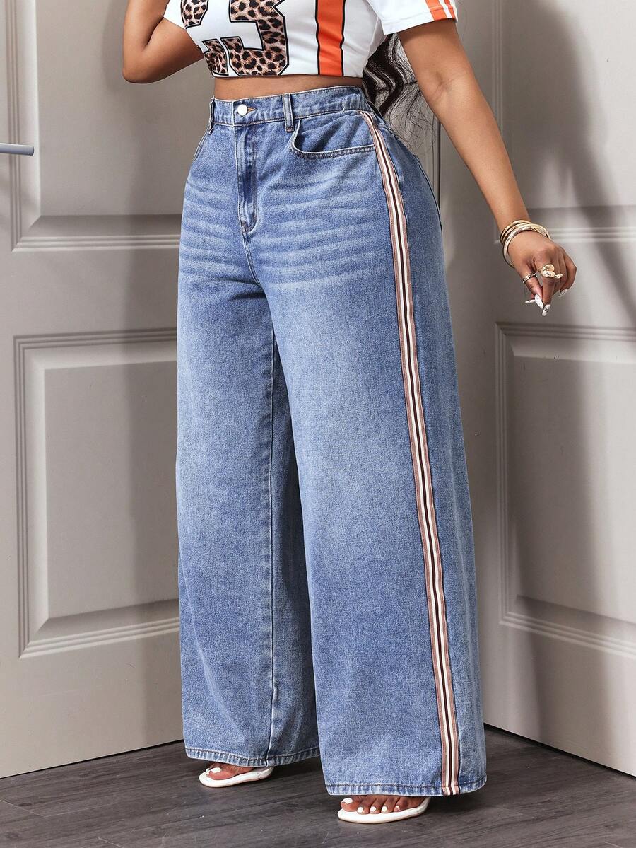 Slaydiva Plus Size High Waist Patchwork Elastic Waistband Washed Denim Jeans - Blue - View 1