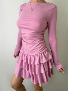 SHEIN EZwear Vestido corto casual de mujer con volantes en el bajo y unicolor - Rosa - Ver 5