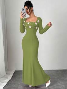 Modelyn Vestido de Festa Elegante Feminino com Decote Quadrado, Decoração de Flor de Pérola e Cauda de Sereia - Verde - Visão 4