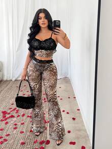 SHEIN SXY 夏季时尚性感动物纹撞色蕾丝露脐吊带背心和喇叭裤套装 - 彩色 - 查看 5