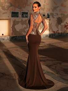 Aureia 优雅奢华的珍珠、亮片和绒球花卉刺绣面料拼接针织缎面美人鱼裙，带流苏袖，适合婚礼、派对、假日、正式场合（装饰繁复） - 棕色 - 查看 4