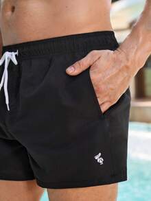 Manfinity Swimmode 男士夏威夷风抽绳腰泳裤 - 黑色 - 查看 3