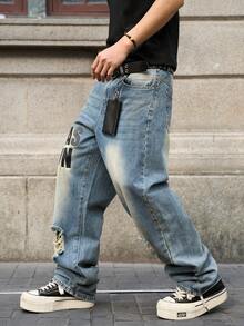 Manfinity EMRG Men's Printed Distressed Wide Leg Jeans - Light Wash - View 5