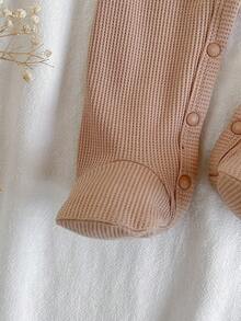 Loomiva 新生女宝宝卡通熊图案针织柔软圆领长袖连体衣和帽子两件套 - 彩色 - 查看 5