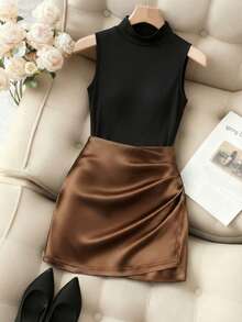 Franclia 时尚高领无袖修身背心 + 时尚不对称亮面百褶紧身迷你裙，高腰修身百褶性感女士两件套，春夏款 - 棕色 - 查看 1