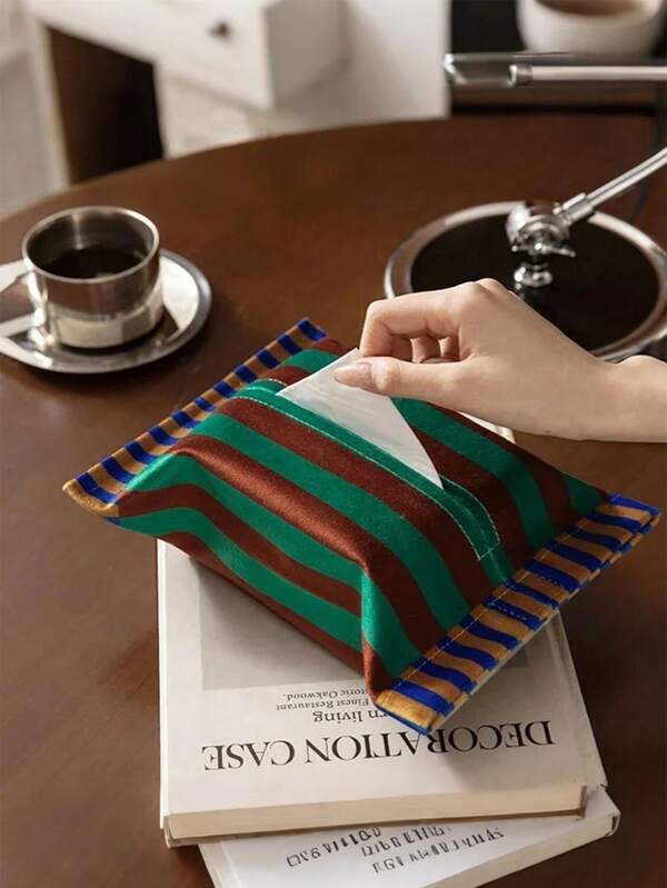1pc, Dining Table Fabric Paper Drawer, Retro Style, Household Item, Home Office Car Tissue Box Cover, Tissue Box, Suitable For Home Kitchen, Dining Room, Bathroom, Office, Coffee Shop, Simple And High-End Paper Towel Organizer