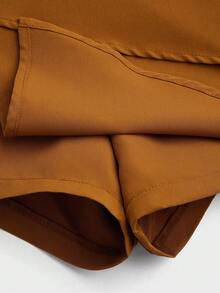 Sweetra Plus Size Women Brown French Style Casual Chic Comfortable Slimming Metal Buckle Decor Shorts, Elegant Metal Buckle Sexy Cute Side Slit A-Line Mini Skirt With Shorts To Prevent Exposure, Mini Skirt, Brown Shorts Skirt, Summer Skirt, Vacation Skirt, Back To School, Office Shorts, Home Shorts, Suitable For Spring/Summer, All Seasons - Khaki - View 7