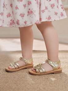 Cozy Pixies 1双夏季时尚百搭可爱女童公主拼接平底凉鞋，适合派对和休闲穿着 - 金色 - 查看 3
