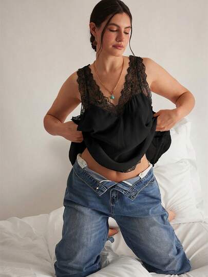 Freevana 大码浪漫优雅早春新款蕾丝拼接女式吊带背心