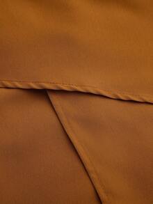 Sweetra Plus Size Women Brown French Style Casual Chic Comfortable Slimming Metal Buckle Decor Shorts, Elegant Metal Buckle Sexy Cute Side Slit A-Line Mini Skirt With Shorts To Prevent Exposure, Mini Skirt, Brown Shorts Skirt, Summer Skirt, Vacation Skirt, Back To School, Office Shorts, Home Shorts, Suitable For Spring/Summer, All Seasons - Khaki - View 5