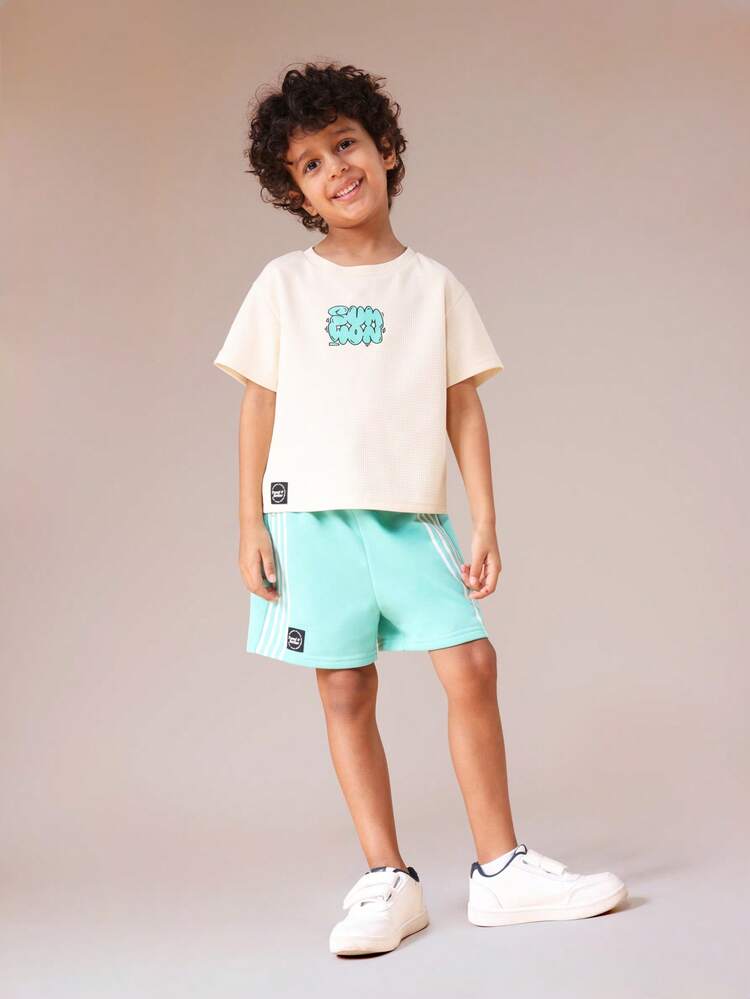 Graffiti Print T-Shirt And Shorts Set