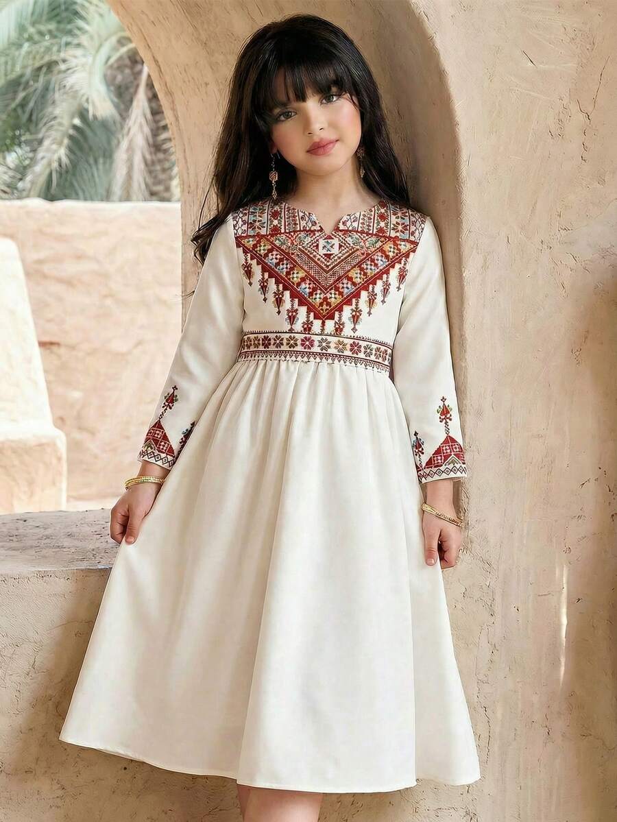 SHEIN فستان طويل الأكمام مناسب للسفر والعطلات، بطراز ريفي، كاجوال، بوهيمي، مصنوع من قماش منسوج مطبوع مناسب للفتيات الصغيرات - أبيض - مشاهدة 1