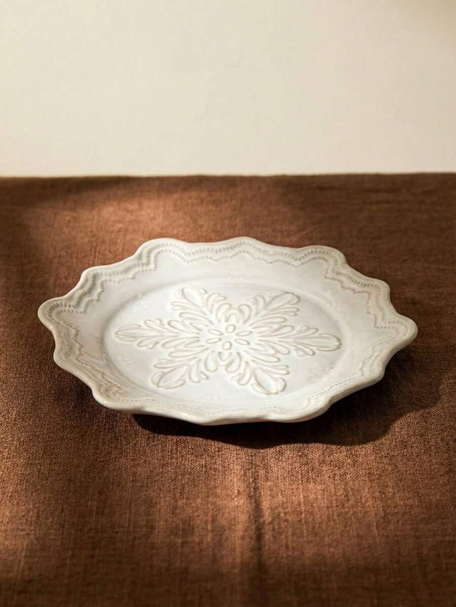 Cirelle 1pc White Ceramic Plates, Snowflake-Shaped Plates, Stackable, Suitable For Serving Dishes/Salads/Pastries, Ideal For Family Gatherings, Restaurants, And Parties,Christmas, Valentine's Day - Multicolor - View 1
