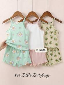 SHEIN Playful Pals 3 件套女婴休闲夏季套装，雏菊花卉牛油果水果印花，纯色绿色、粉色、米色罗纹质感无袖吊带背心和短裤套装，柔软弹力面料，适合女婴沙滩度假穿着，幼儿夏季套装，女童背心短裤套装，小女孩夏季套装，女婴短裤套装 - 彩色 - 查看 1