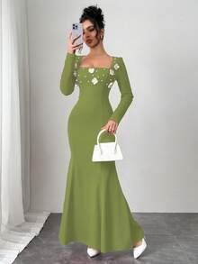 Modelyn Vestido de Festa Elegante Feminino com Decote Quadrado, Decoração de Flor de Pérola e Cauda de Sereia - Verde - Visão 1