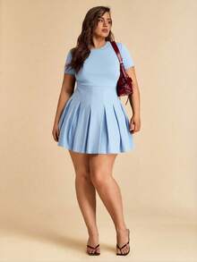SHEIN BAE 大码女装、曲线身材服装、夏季海滩度假服装、约会装、外出装、音乐节装、乡村音乐节装、派对聚会装、节日服装、演唱会服装、嘉年华派对服装、节日服装、时尚服装、卡其色西装裤、办公服装、通勤服装、工作服、短袖迷你连衣裙 - 淺藍色 - 查看 1