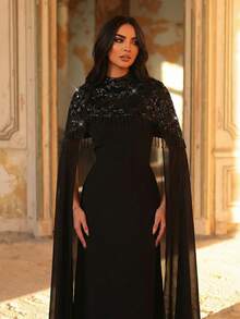 Aureia 优雅奢华黑色串珠刺绣针织流苏领披肩，A字型垂坠式下摆，女士正式晚礼服 - 黑色 - 查看 2