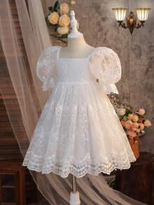小女孩白色花卉刺绣网纱泡泡袖婚礼花童礼服 - 白色 - 查看 10
