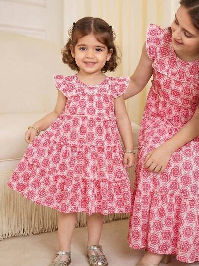 SHEIN Fairy Tale Princess Pink Floral Kids Jalabiya Elegant Vintage Beaded Sequin Floral, Moon, Butterfly, Bouquet Print Long Sleeve Traditional Arabic Dress For Young Girls, Suitable For Spring/Summer Elegant Fashion Princess Long Sleeve Maxi Dress Prayer Abaya Easy Comfort Casual Wear Vacay Vibes Modest Kaftan Kids Jalabiya Little Girl Jalabiya New Style