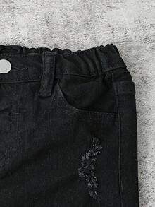 男童新款时尚破洞磨边黑色牛仔布，红色拼接弹力修身牛仔裤，适合春夏穿着，适合儿童日常穿着、街头风、沙滩装、度假装、休闲装、图案牛仔裤、幼儿牛仔裤、4岁男童牛仔裤、夏季牛仔裤、休闲牛仔裤、破洞牛仔裤 - 黑色 - 查看 4