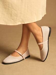 Rosivie Women's Casual Versatile Commute Simple Buckle Flats - Beige - View 5