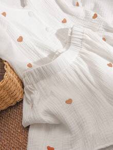 CosyJoli 加大码夏季休闲爱心刺绣吊带背心和短裤两件套 - 白色 - 查看 4