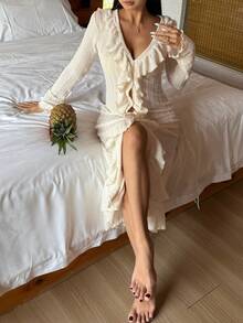 DAZY Vacation Style Textured Hollow-Out Fabric Ruffled Hem Women Sleepwear Robe - White - View 4