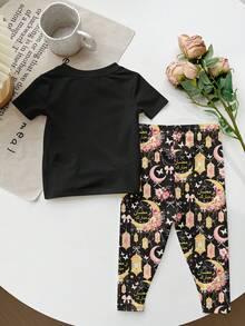SHEIN 一套星月图案休闲修身圆领短袖上衣和裤子家居服套装，适合穆斯林女孩，休闲外出、聚会和其他场合穿着。 - 彩色 - 查看 3