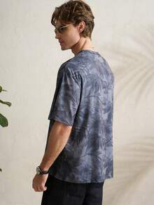 Manfinity Dauomo 男士圆领植物印花休闲百搭通勤短袖T恤 - 灰色 - 查看 4