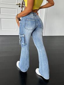 SHEIN PETITE PETITE Women's Low-Waist Tight Fit Bell-Bottom Denim Cargo Pants, Cargo Women Pants, Jeggings, Fall Pants, Jeans With Pockets, Flare Jeans, Women Jeans Pants, Fall Women Outfits, Petite Women Pants, Blue - Light Wash - View 2