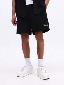 SUMWON Kursivschrift bestickte Hemd-und-Shorts-Koordinationsset, Sommerurlaubs-Resort-Wear, einfarbiges Outfit - Schwarz - Übersicht 6