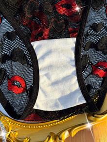 1件情人节女士全包覆红色嘴唇蕾丝吊坠心形镂空金属设计内裤 - 彩色 - 查看 10