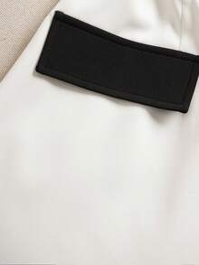 Franclia 女士连体裤，女士无袖短裤连体裤，女士短袖常规肩部撞色黑白情人节套装，纽扣设计，V领无袖背心连体裤，带腰带，假口袋设计，阔腿直筒短裤连体裤，日常通勤百搭，优雅办公室装扮，修身文静装扮。白色女士连体短裤，白色短款连体裤，系带连体裤，无袖连体裤，女士短裤连体裤。 - 黑與白 - 查看 6