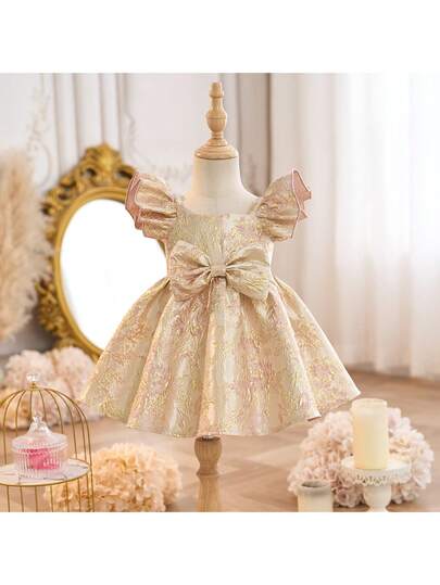 这款可爱的女婴高端简约优雅提花无袖连衣裙适合生日派对、晚宴、演出、婚礼、洗礼和开幕式等场合，是春夏的完美之选。