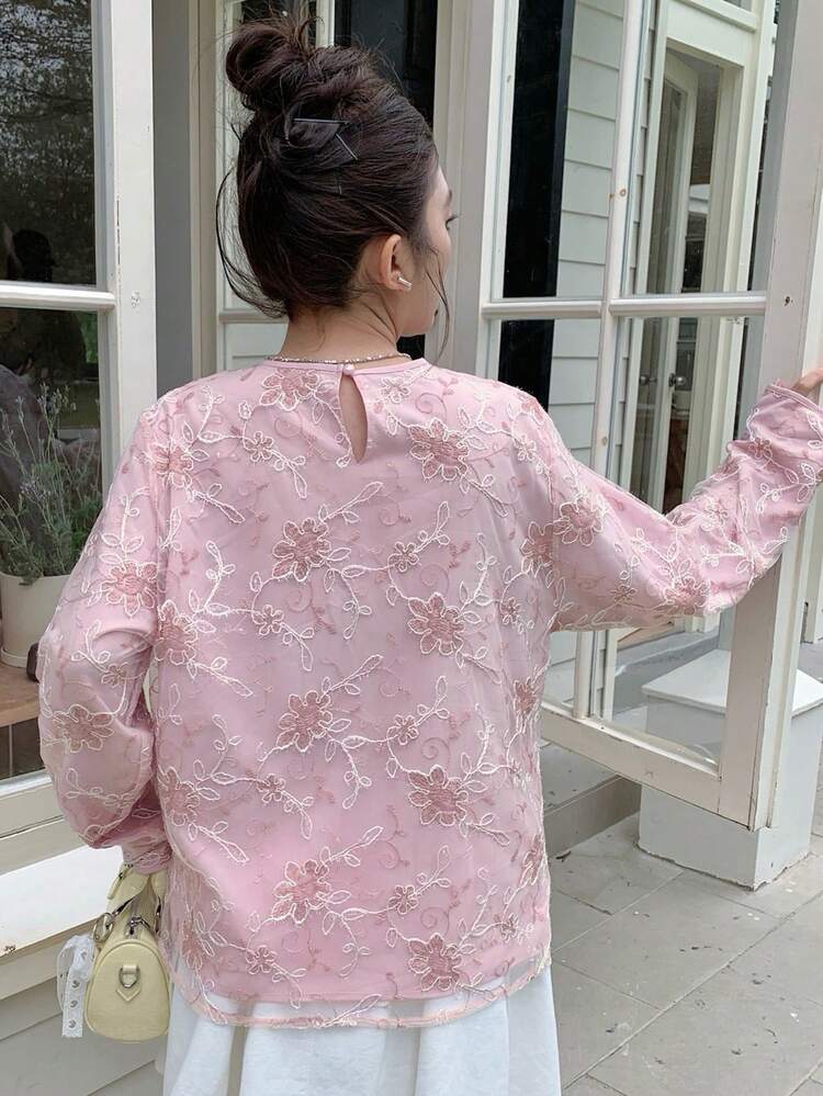 Dazy Plus Plus Size Floral Embroidered Loose Pullover Blouse, Elegant Plus Size Women Spring/Autumn, Pink