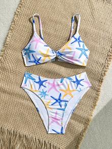 SHEIN Conjunto de bikini para niñas preadolescentes, estampado aleatorio y tela con textura acanalada, tirantes de espagueti, frente con nudo, espalda abierta, Bottom de corte alto, para vacaciones de verano - Multicolor - Ver 5