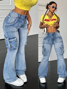 SHEIN PETITE PETITE Women's Low-Waist Tight Fit Bell-Bottom Denim Cargo Pants, Cargo Women Pants, Jeggings, Fall Pants, Jeans With Pockets, Flare Jeans, Women Jeans Pants, Fall Women Outfits, Petite Women Pants, Blue - Light Wash - View 1