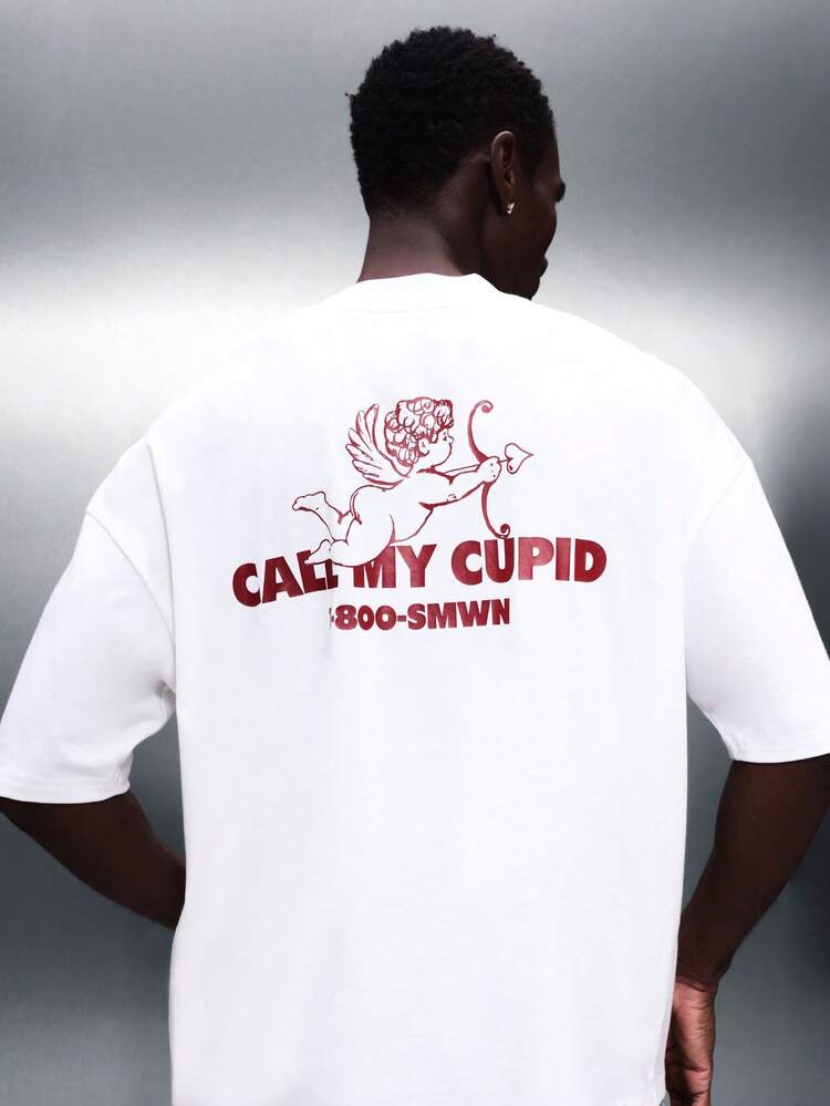 バレンタインデーに「Call My Cupid」グラフィックプリントTシャツ