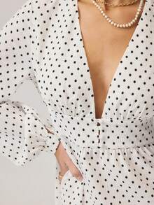 Aralina 纹理编织面料长袖深V领高腰波点春季连衣裙，适合女士度假穿着 - 黑與白 - 查看 5